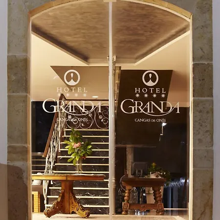 Granda فندق