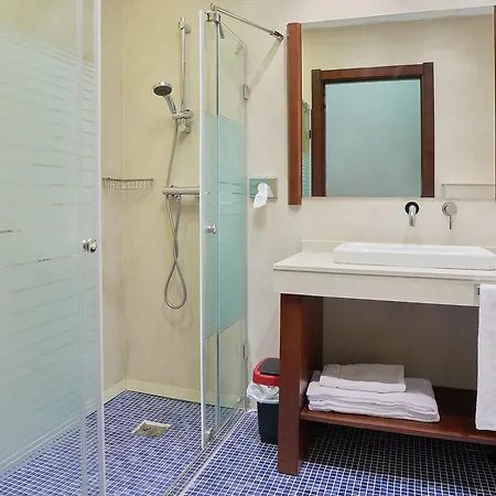 Granda מלון Onís