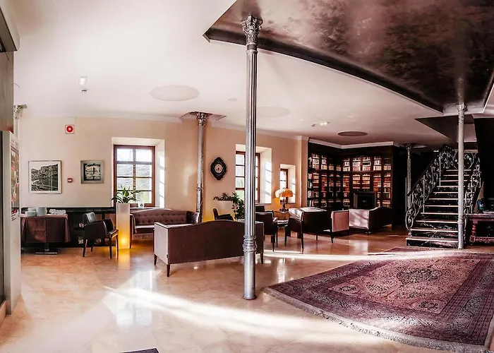 格兰达酒店 Onís